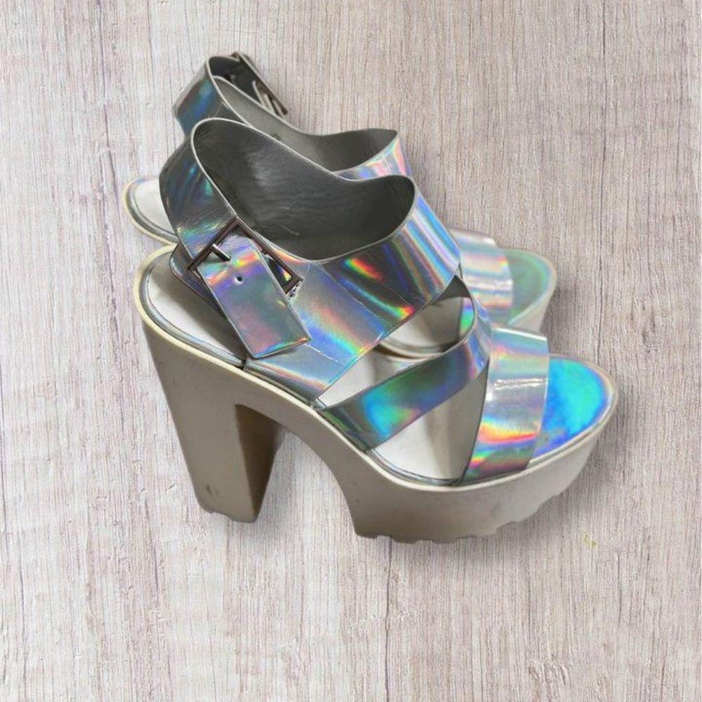 Womens Shoes Chunky Heels Holographic White And Silver Size 8
